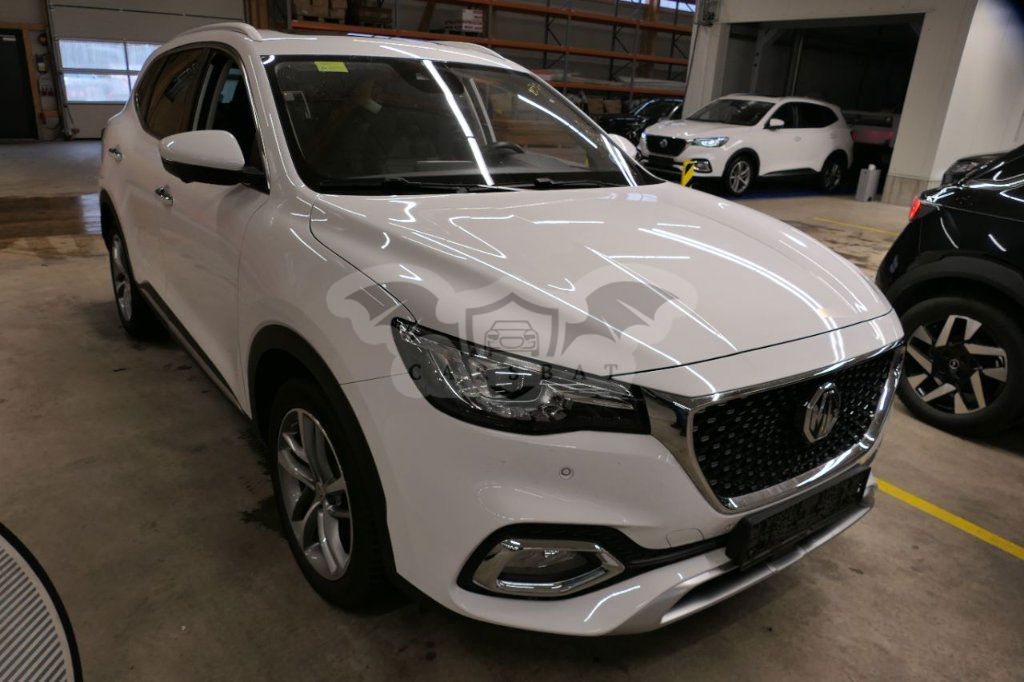 MG EHS Luxury 2022