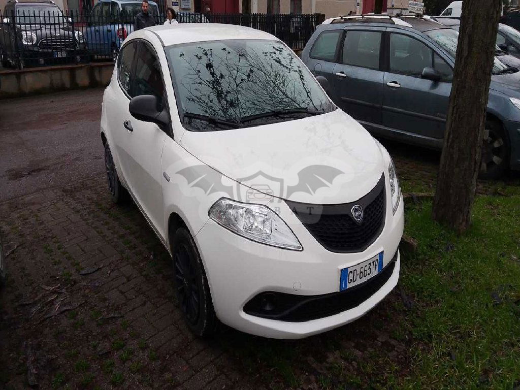 Lancia Ypsilon 1.0 Silver 2020