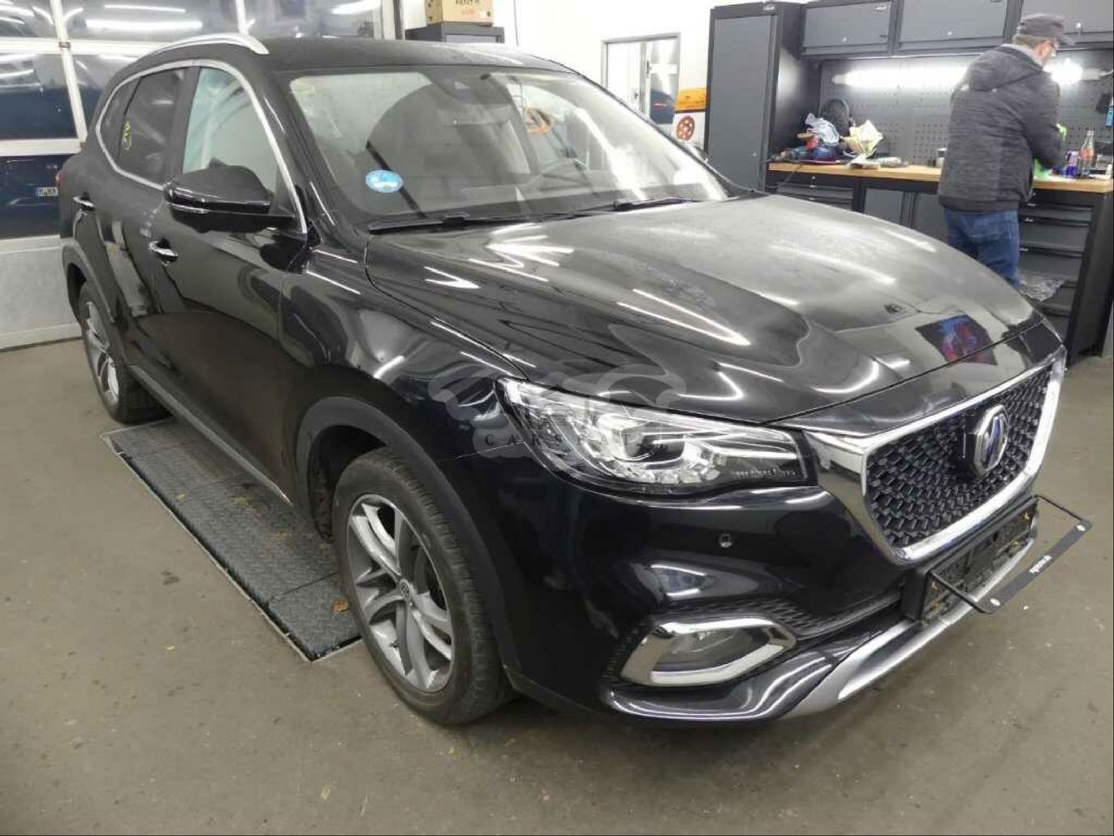MG EHS Luxury 2022