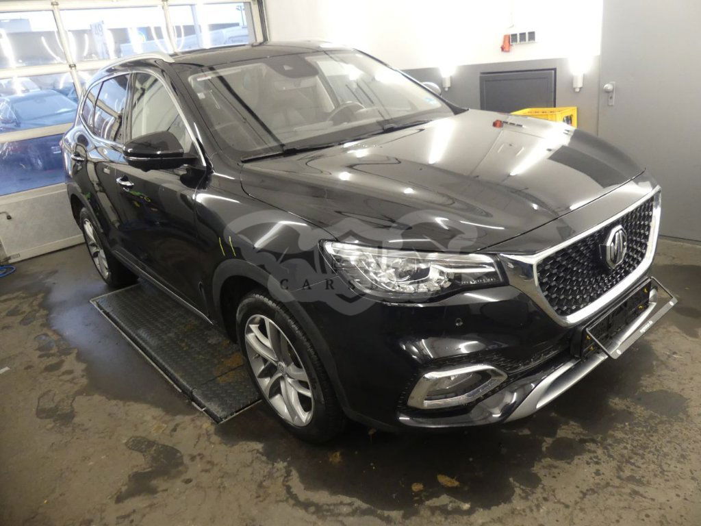 MG EHS Luxury 2022