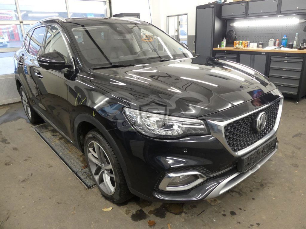 MG EHS Luxury 2022