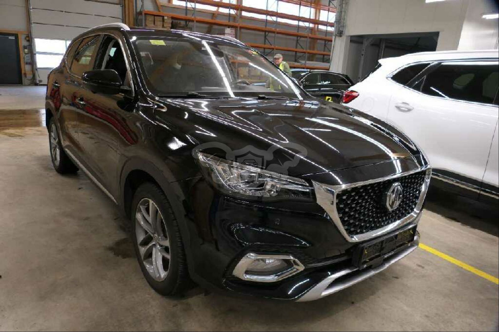 MG EHS Luxury 2022