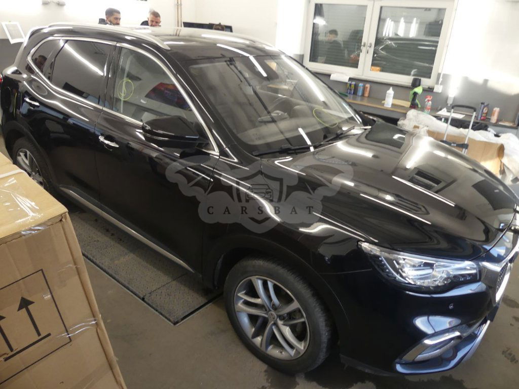 MG EHS Luxury 2022