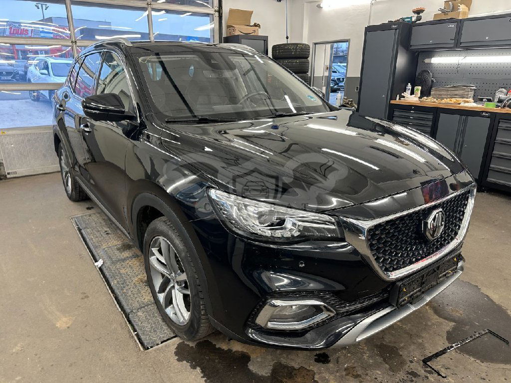 MG EHS Luxury 2022