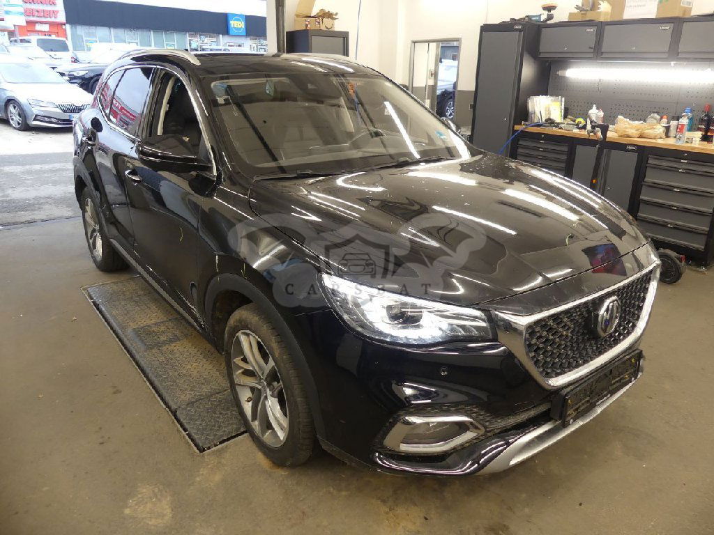 MG EHS Luxury 2022