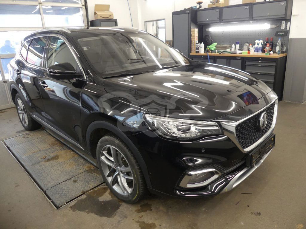 MG EHS Luxury 2022