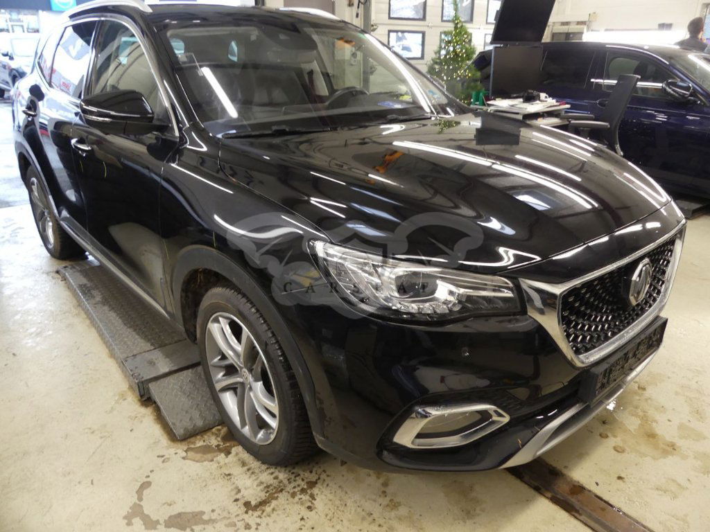 MG EHS Luxury 2022