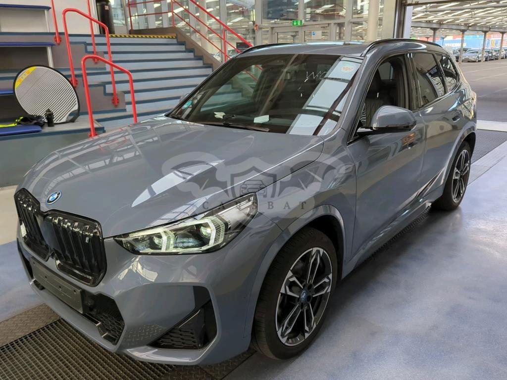 BMW iX1 2022