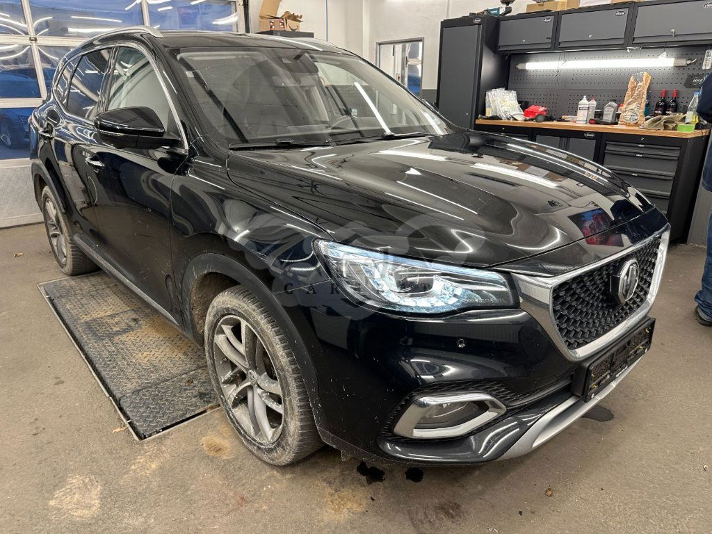 MG EHS Luxury 2022