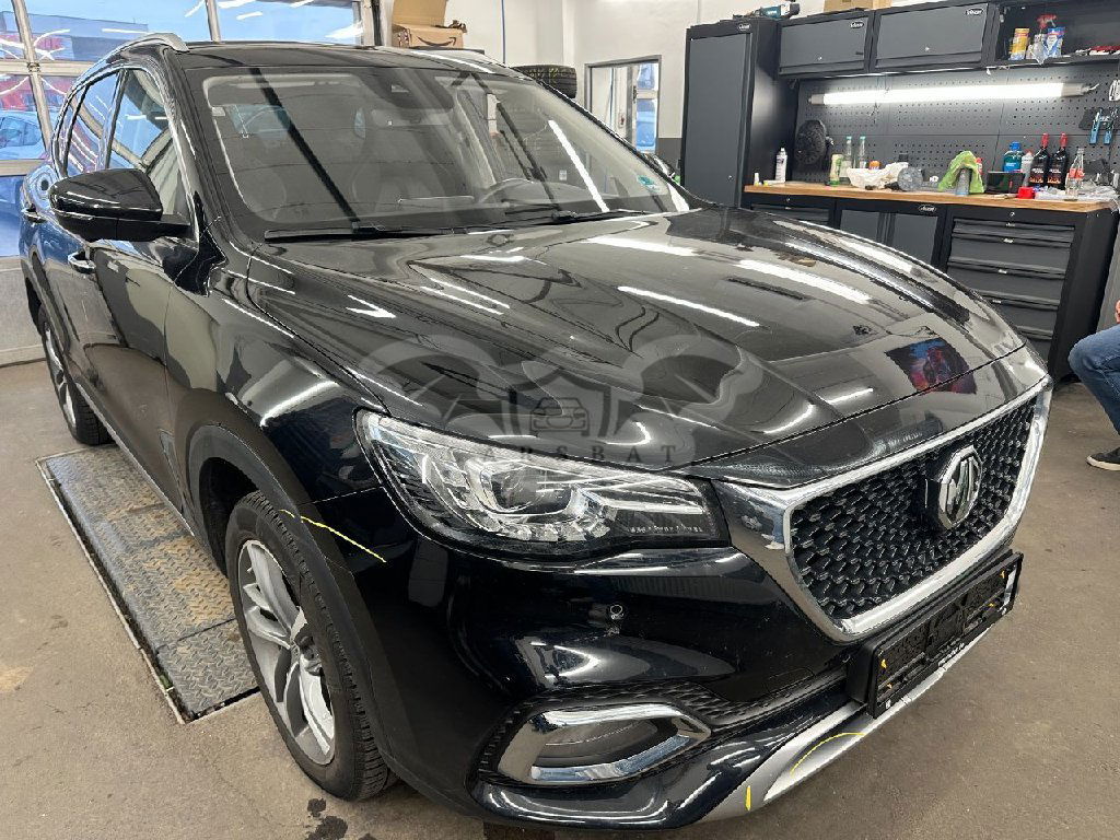 MG EHS Luxury 2022