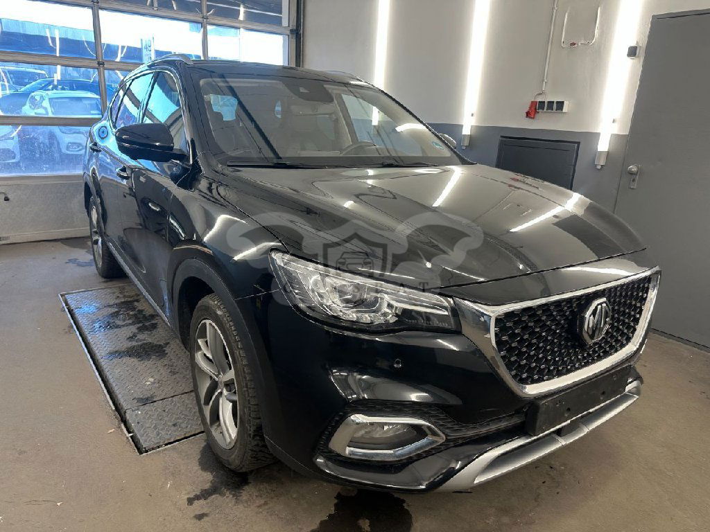 MG EHS Luxury 2022