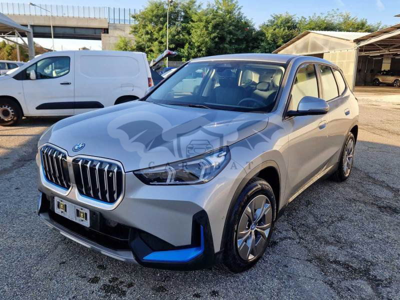 BMW iX1 2023
