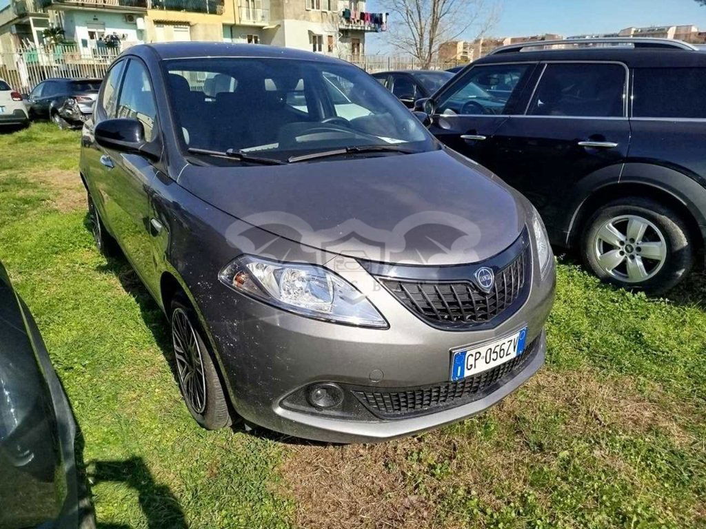 Lancia Ypsilon 1.0 Silver 2023