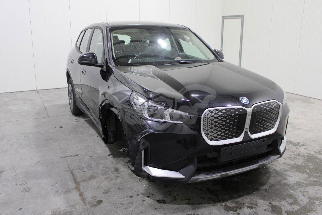BMW iX1 65 kWh 2024