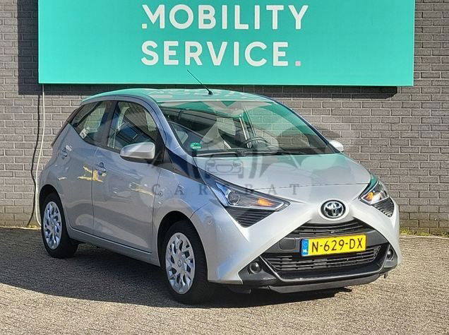 Toyota Aygo 1.0 VVT-i X-Play 2021