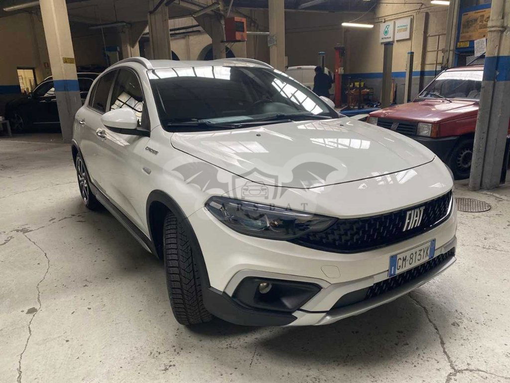 Fiat Tipo 1.3 MultiJet Cross 2023