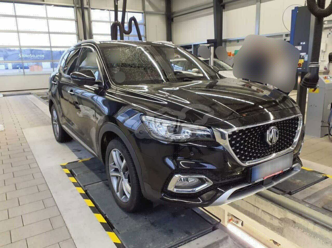 MG EHS Luxury 2022