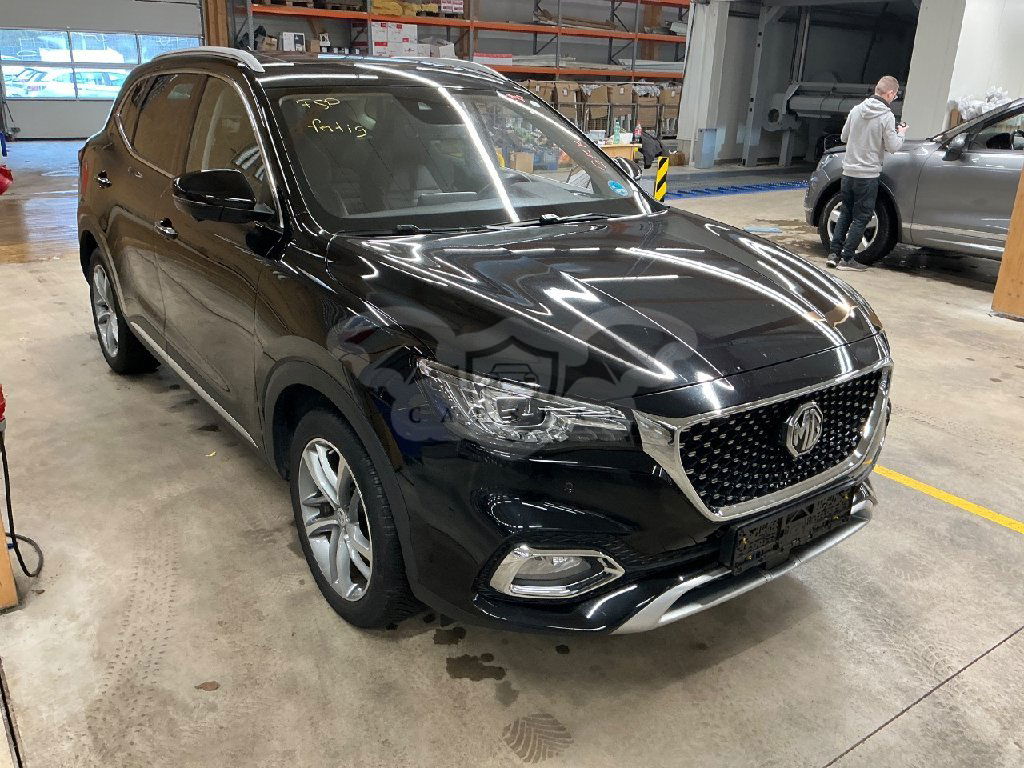MG EHS Luxury 2022