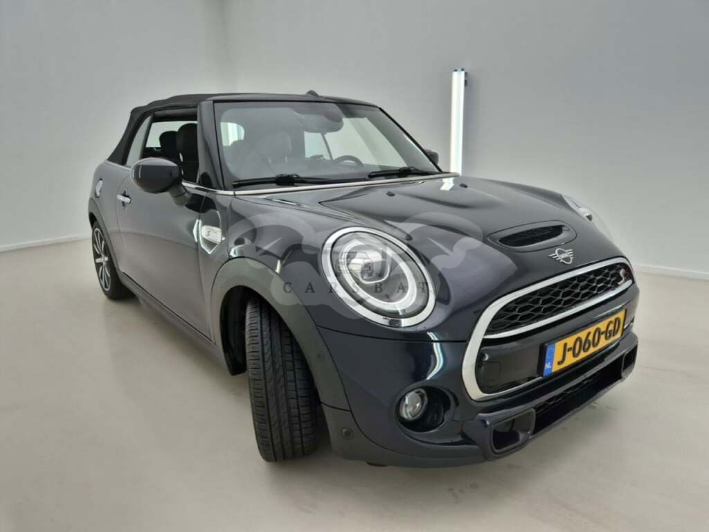 Mini Cabrio Cooper S 2.0 2020