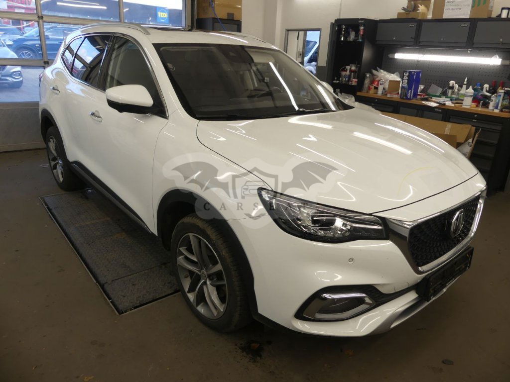 MG EHS Luxury 2022