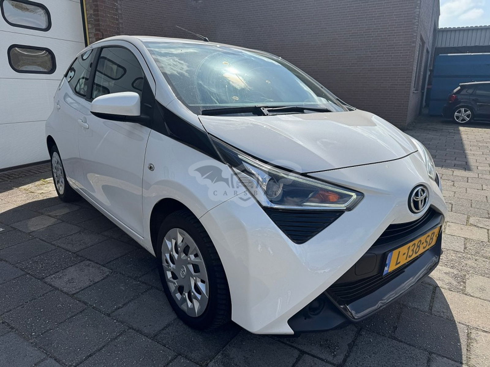 Toyota Aygo 1.0 VVT-i X-Play 2021