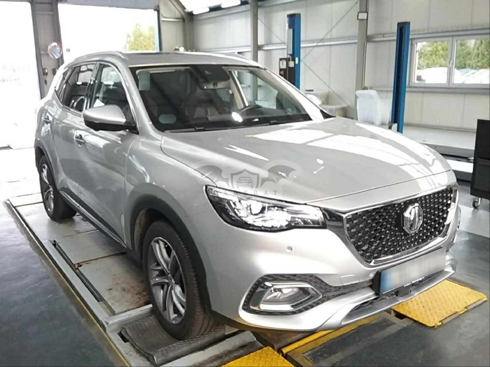MG EHS Luxury 2022