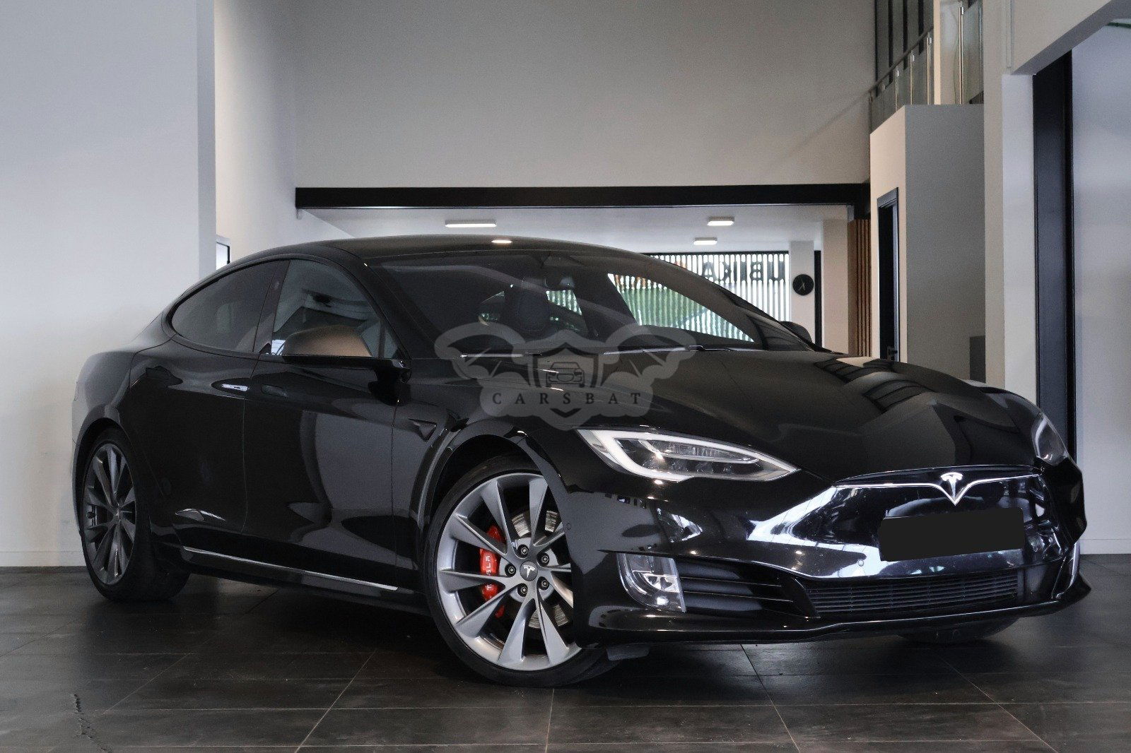 Tesla Model S 2020