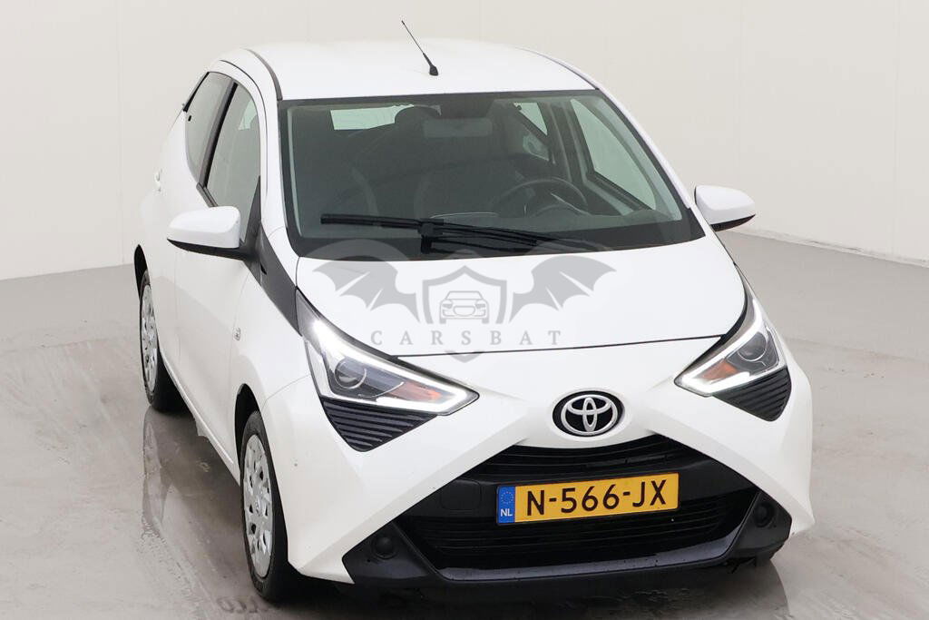 Toyota Aygo 1.0 VVT-i X-Play 2021