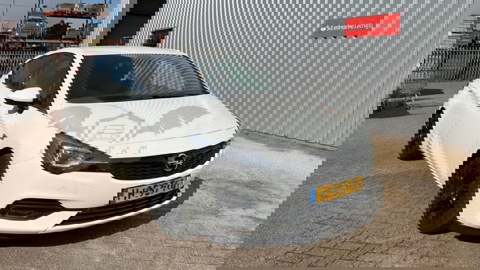 Opel Astra 1.2i Elegance 2020