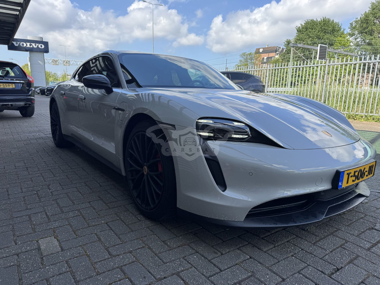 Porsche Taycan 79 kWh 2023