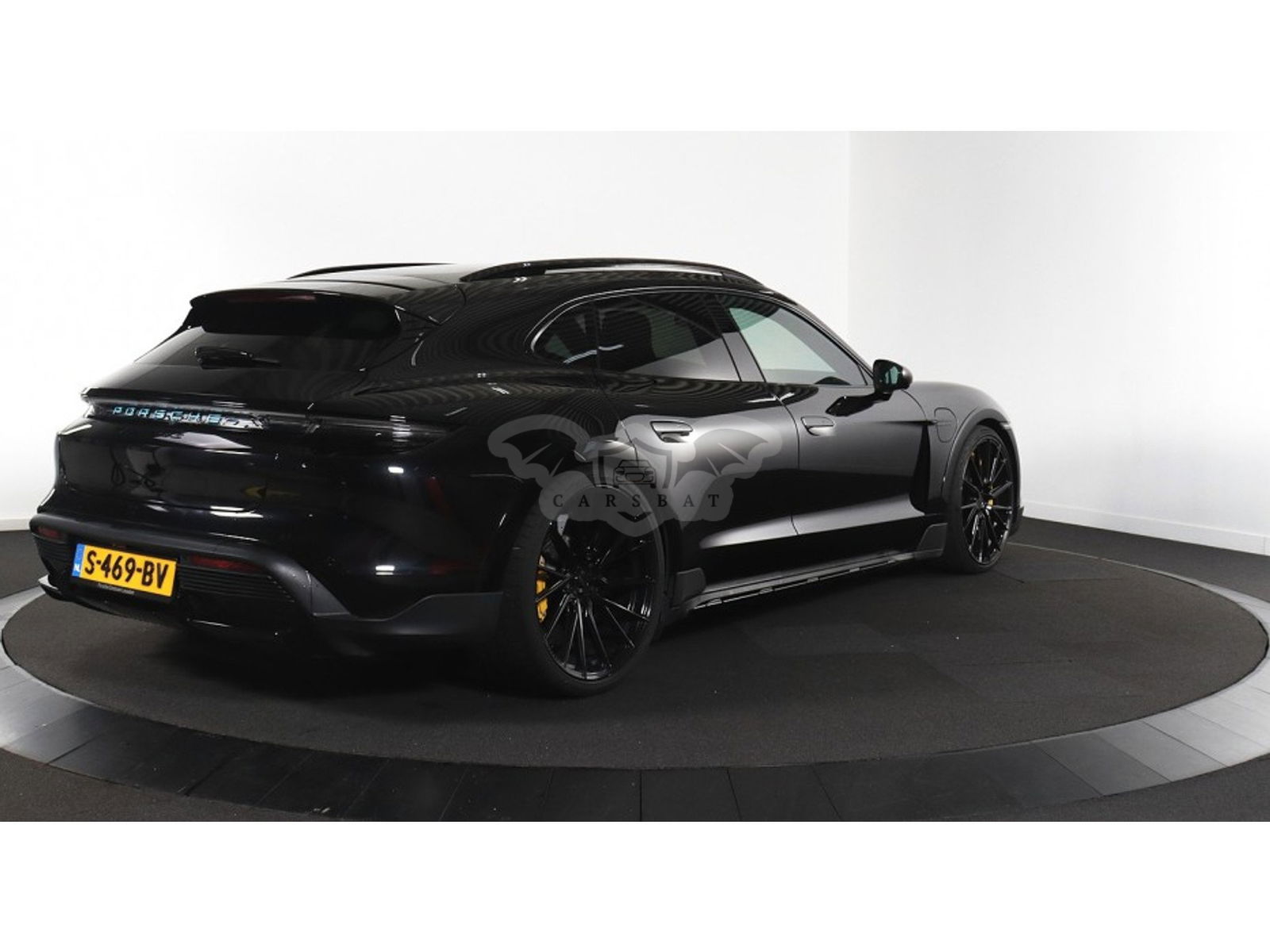 Porsche Taycan Turbo S 93 kWh 2023