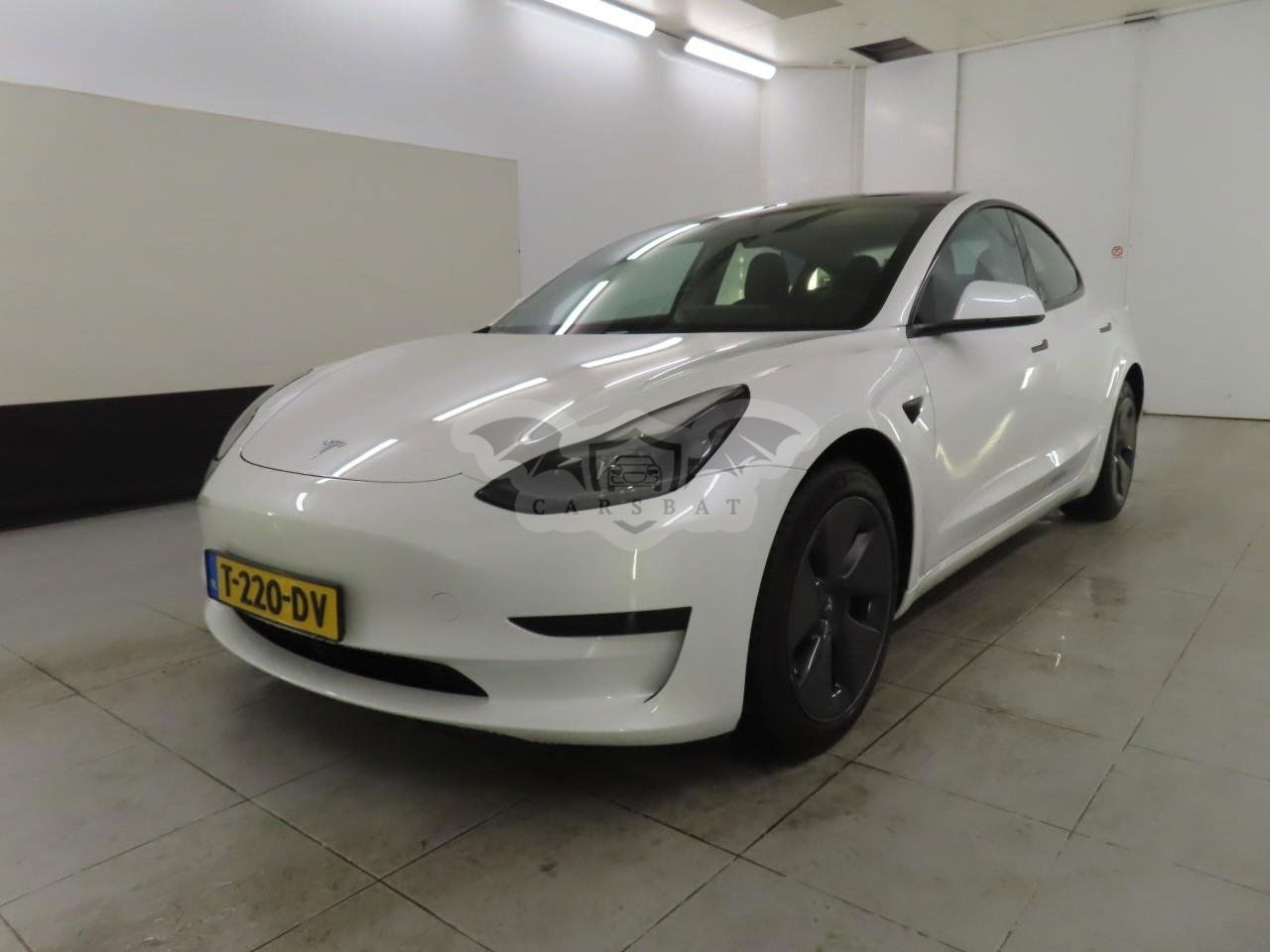Tesla Model 3 Standard Range Plus 60 kWh 2023