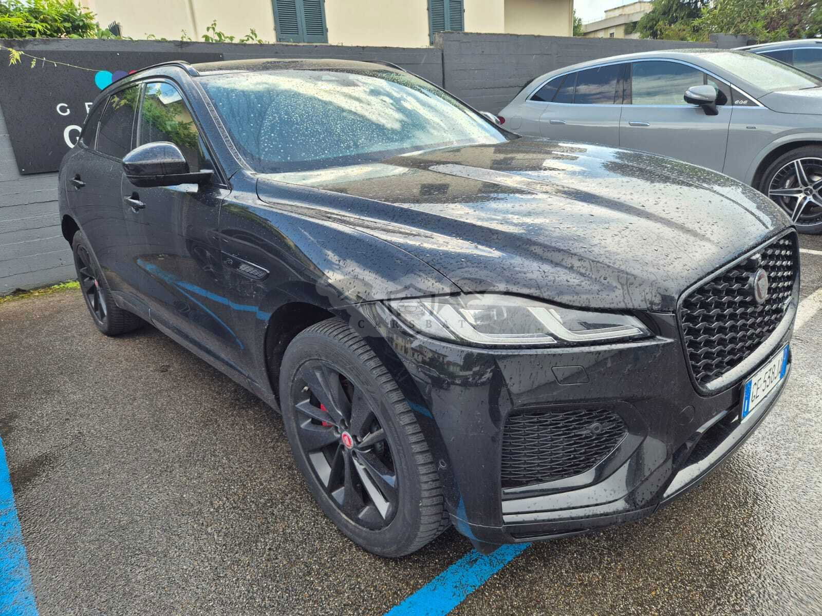 Jaguar F-Pace 2.0d R-Dynamic 2021
