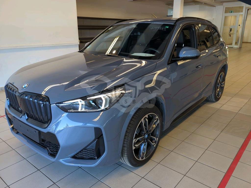 BMW iX1 2023