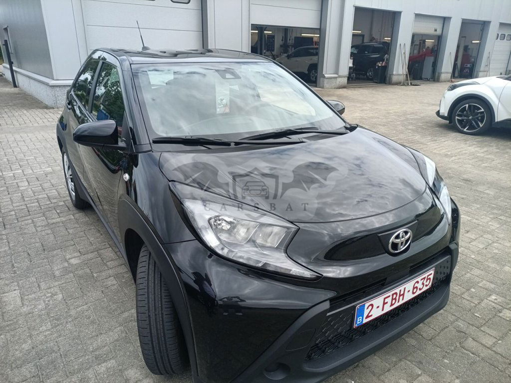 Toyota Aygo 1.0 VVT-i X-Play 2024