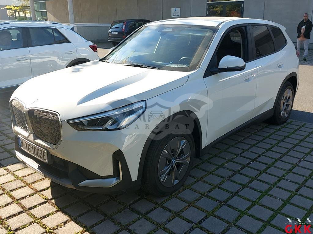 BMW iX1 2024