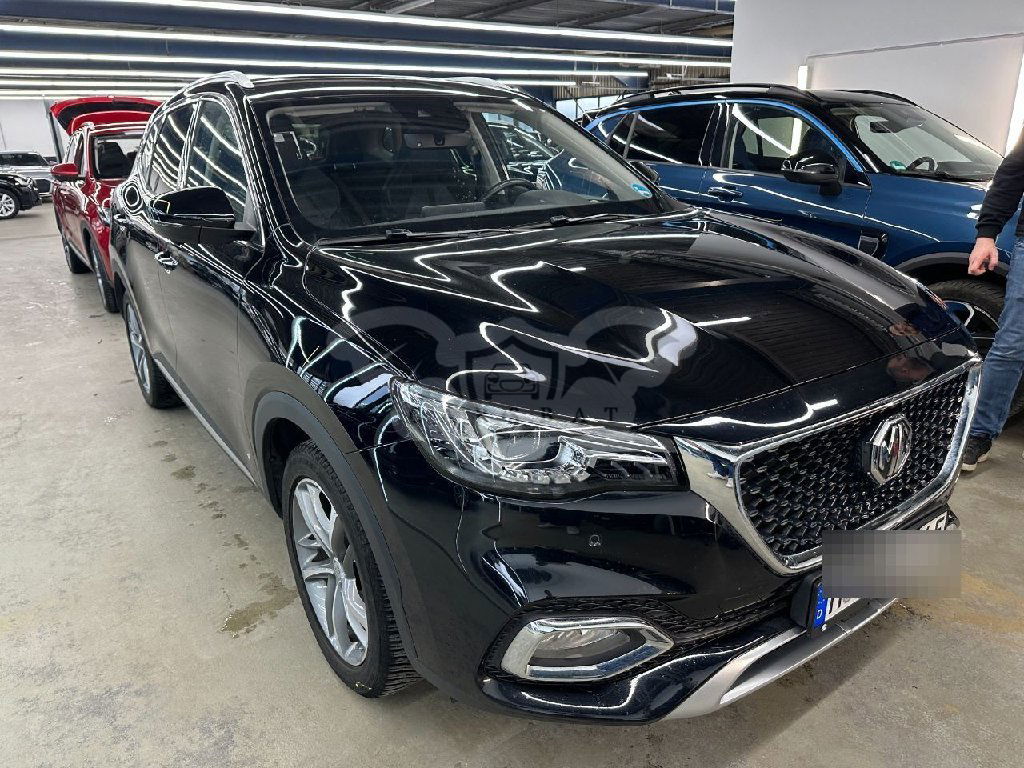 MG EHS Luxury 2022