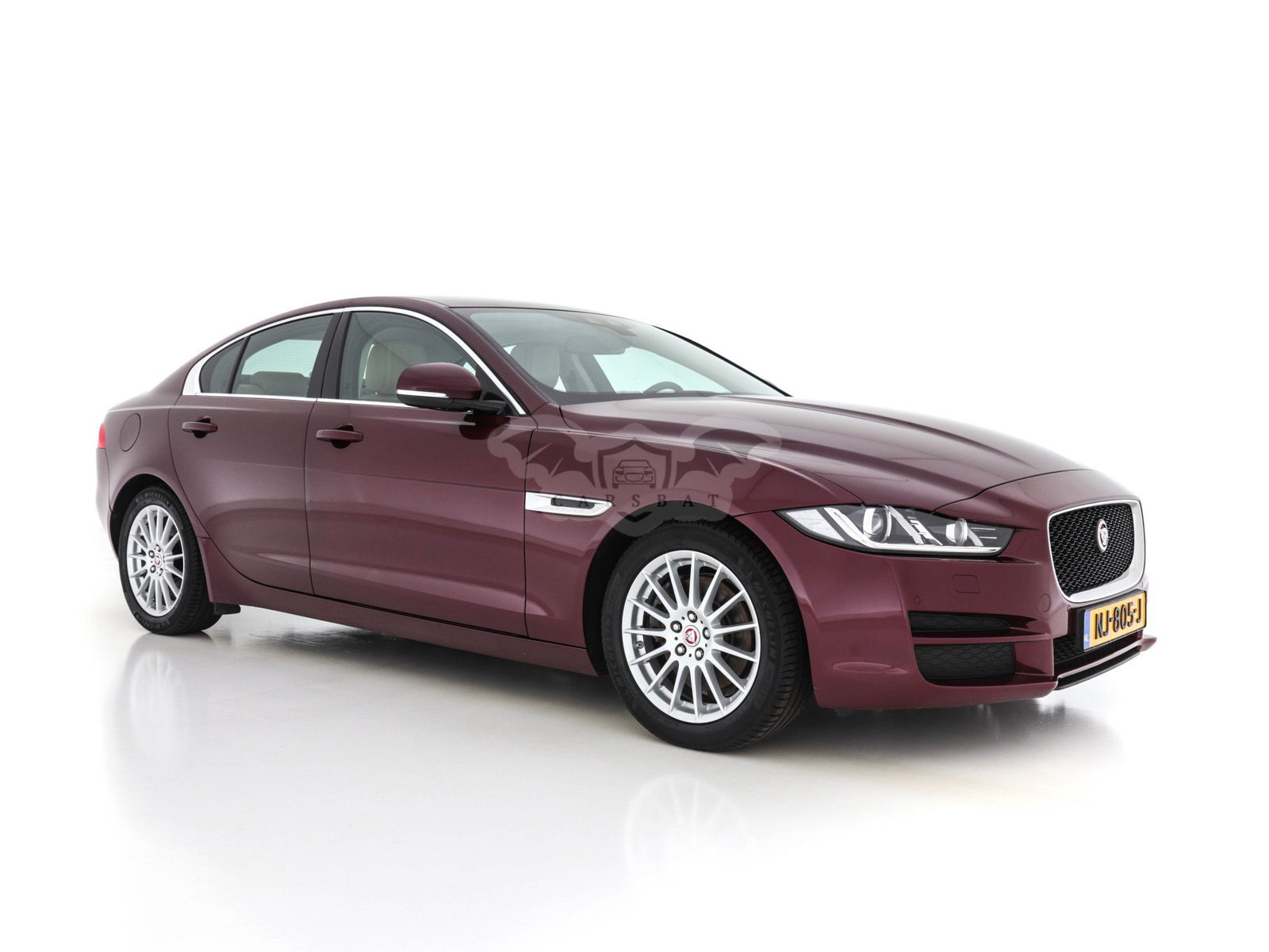 Jaguar XE 2.0 Portfolio 2017