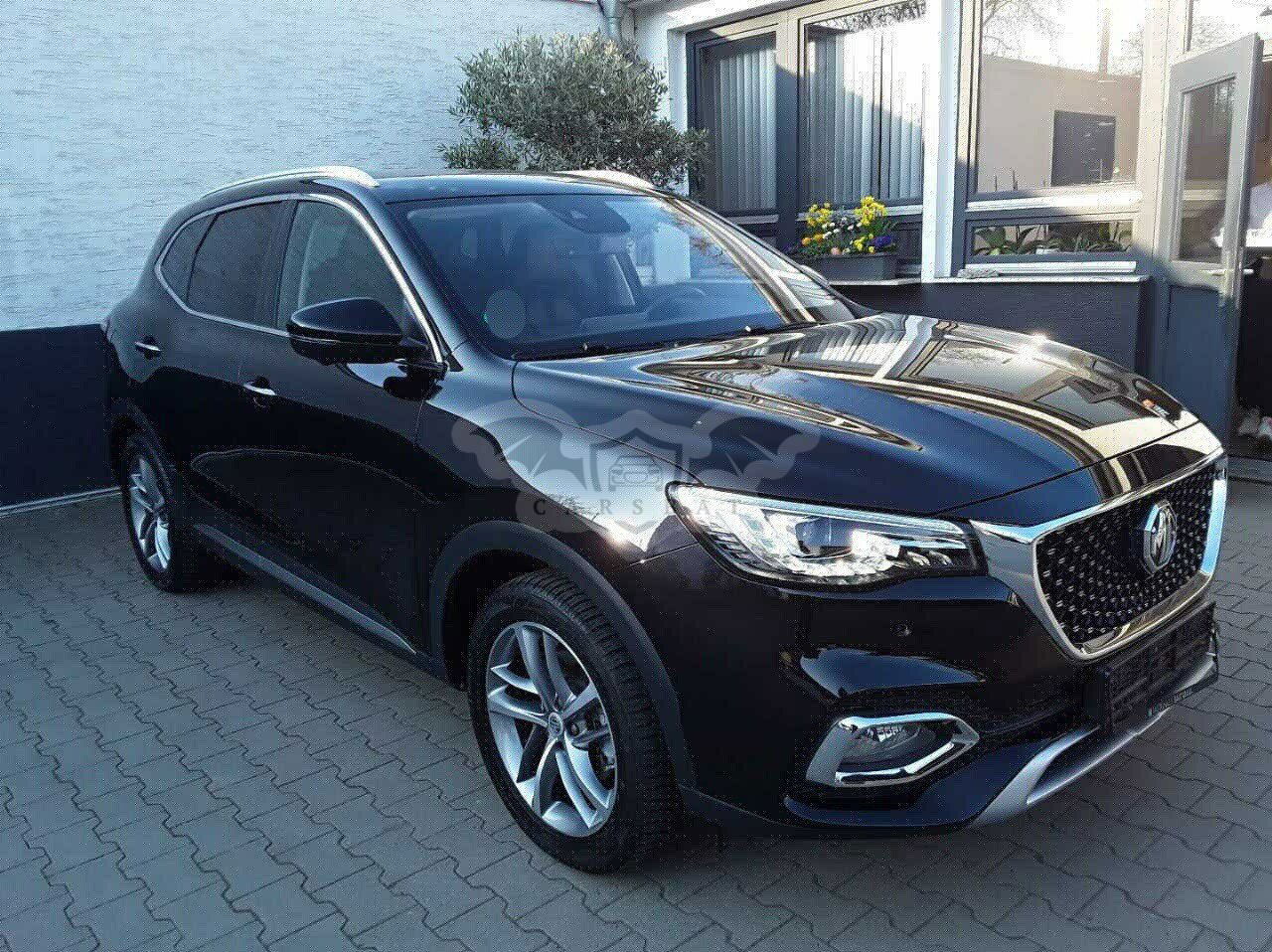 MG EHS Luxury 2022