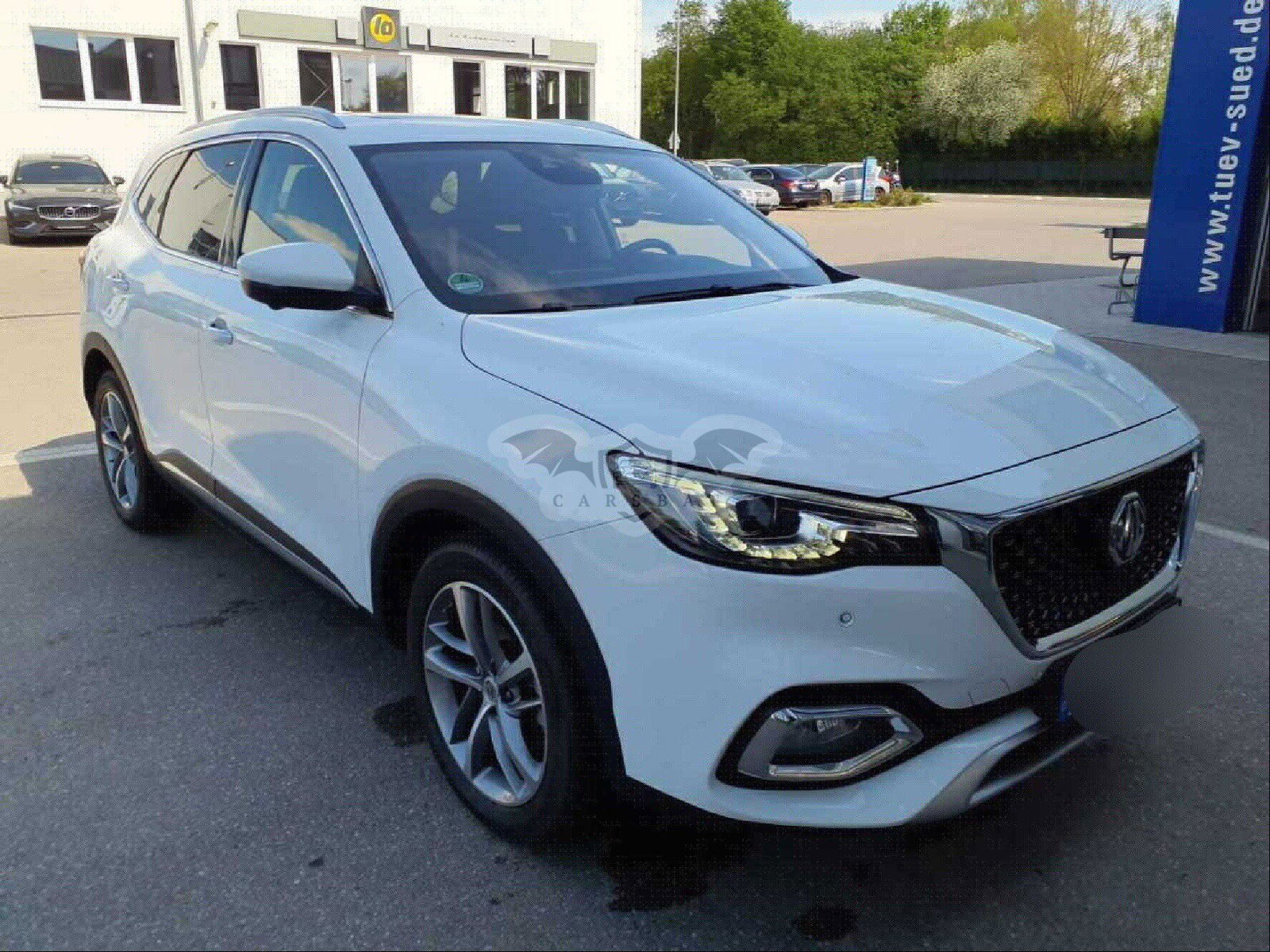 MG EHS Luxury 2021