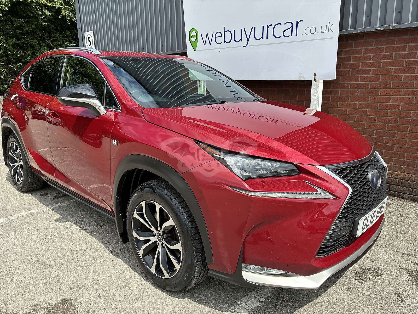 Lexus NX 300h F-Sport 2015