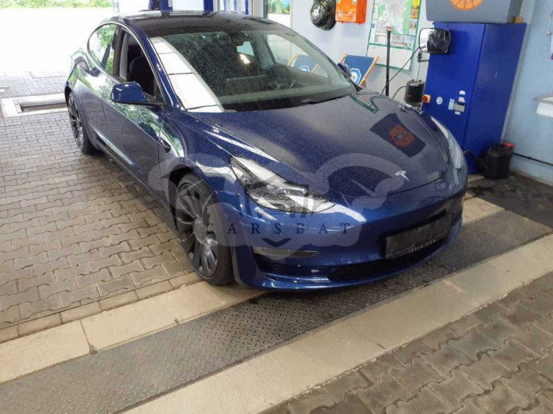 Tesla Model 3 Long Range 2021