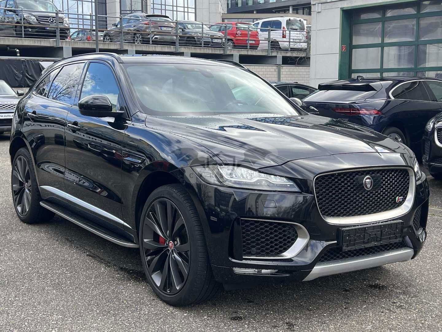 Jaguar F-Pace 3.0d First Edition 2017