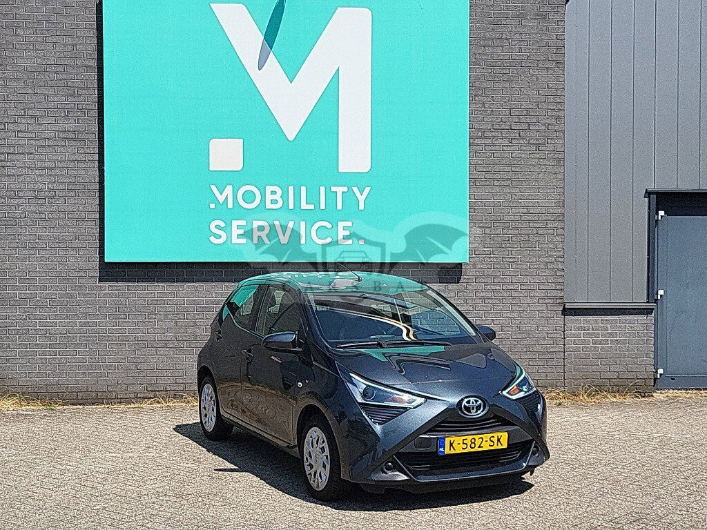 Toyota Aygo 1.0 VVT-i X-Play 2021