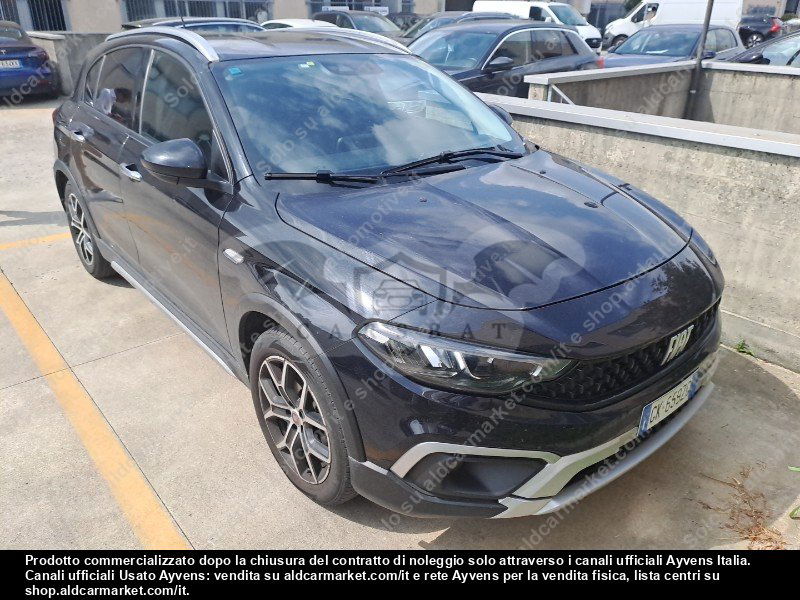 Fiat Tipo 1.6 MultiJet Cross 2022