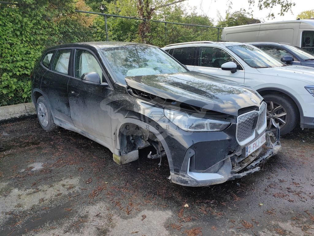 BMW iX1 2024