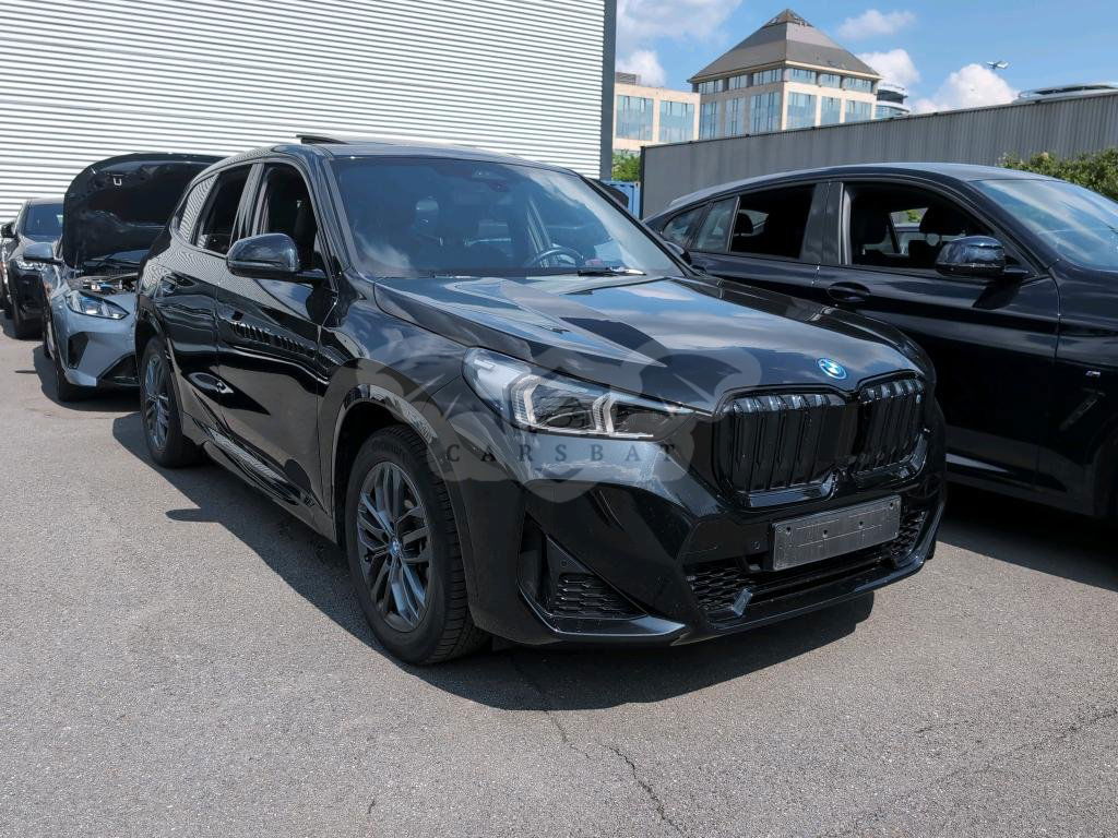 BMW iX1 M Sportpaket 2024