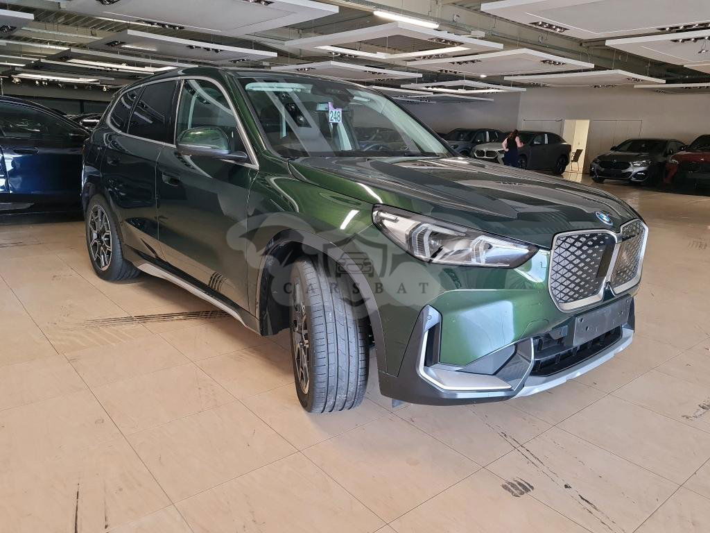 BMW iX1 2024