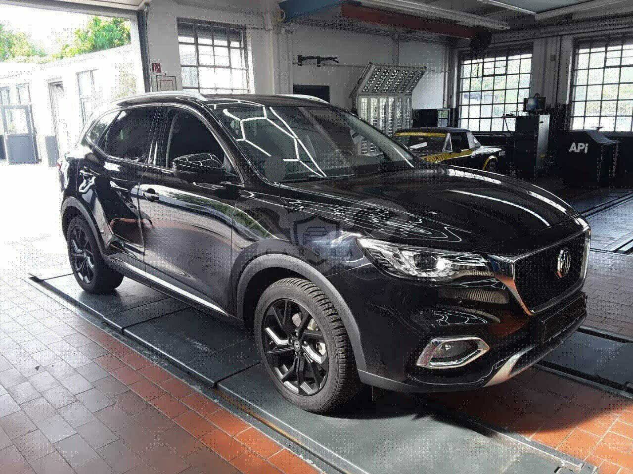MG EHS Luxury 2022