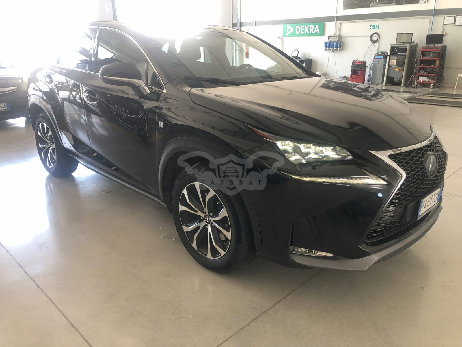 Lexus NX 300h F-Sport 2015